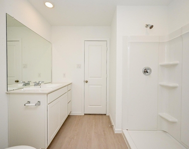 6818 Flowering Ginger Lane Lane - Photo Thumbnail 37