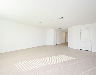 6818 Flowering Ginger Lane Lane - Photo Thumbnail 20