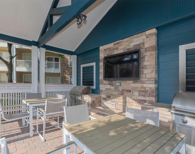 19100 N Glenwest Drive - Photo Thumbnail 24