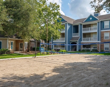 19100 N Glenwest Drive - Photo Thumbnail 30