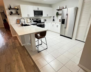8837 Grand Palms Circle - Photo Thumbnail 2