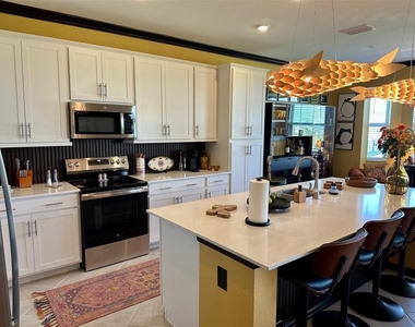 17565 Opal Sand Drive - Photo Thumbnail 6