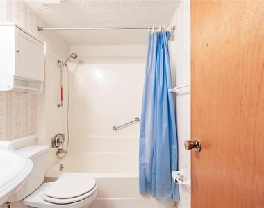 4158 Tamiami Trail - Photo Thumbnail 22