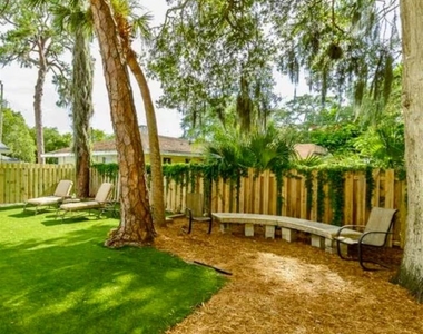 1317 Cocoanut Street - Photo Thumbnail 9