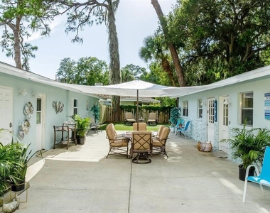 1317 Cocoanut Street - Photo Thumbnail 33
