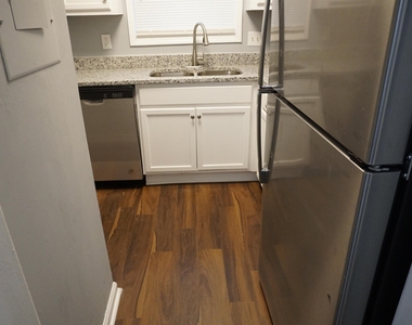 5489 S Park Place - Photo Thumbnail 8