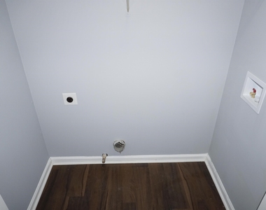 5489 S Park Place - Photo Thumbnail 23