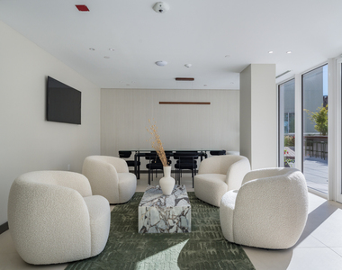 150 Lawrence Street - Photo Thumbnail 6