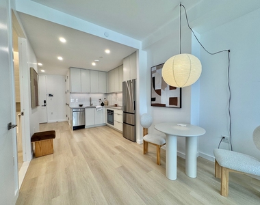 150 Lawrence Street - Photo Thumbnail 3