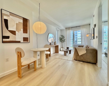150 Lawrence Street - Photo Thumbnail 4