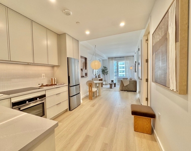 150 Lawrence Street - Photo Thumbnail 5