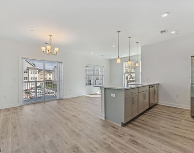 19 Parker Lane - Photo Thumbnail 3