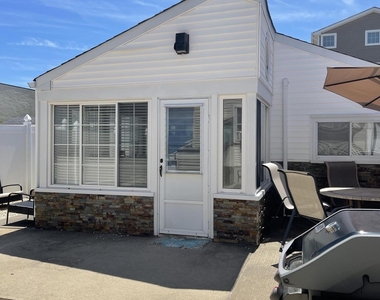 102 Brown Avenue - Photo Thumbnail 21