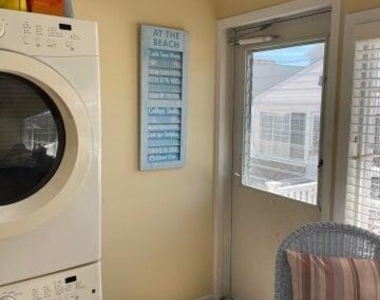 102 Brown Avenue - Photo Thumbnail 6