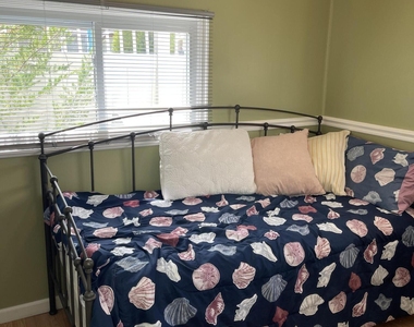 102 Brown Avenue - Photo Thumbnail 30