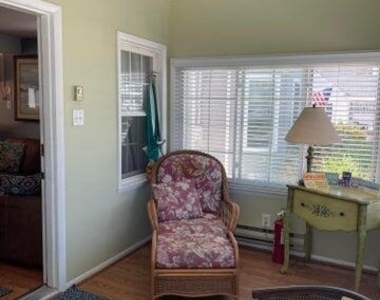 102 Brown Avenue - Photo Thumbnail 2