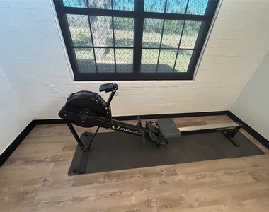 5400 Ridgeline Drive - Photo Thumbnail 19