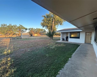 5400 Ridgeline Drive - Photo Thumbnail 31
