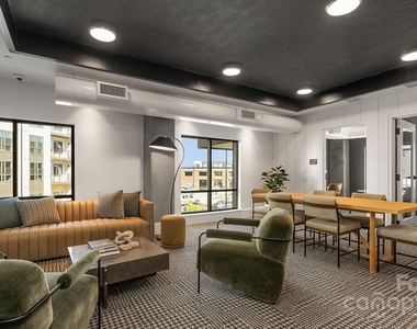 704 W Tremont Avenue - Photo Thumbnail 4