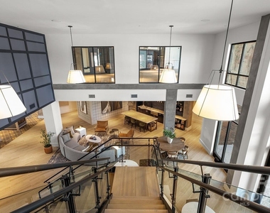 704 W Tremont Avenue - Photo Thumbnail 3