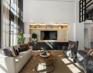 704 W Tremont Avenue - Photo Thumbnail 2