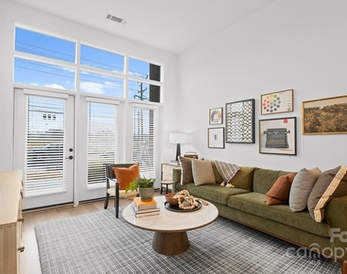 704 W Tremont Avenue - Photo Thumbnail 24