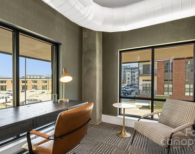 704 W Tremont Avenue - Photo Thumbnail 7