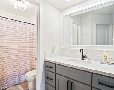 12 Corniche Drive - Photo Thumbnail 10
