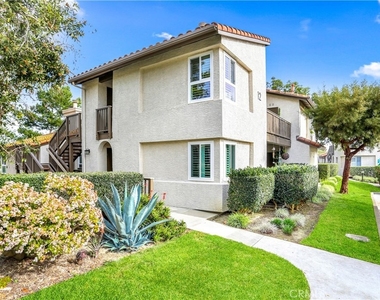 12 Corniche Drive - Photo Thumbnail 2
