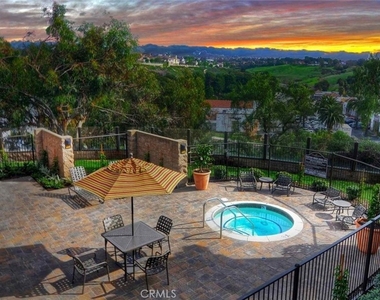12 Corniche Drive - Photo Thumbnail 15