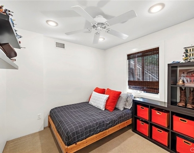 875 Coast View Drive - Photo Thumbnail 26
