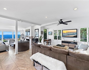 875 Coast View Drive - Photo Thumbnail 20
