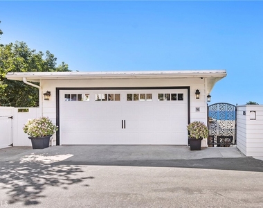 875 Coast View Drive - Photo Thumbnail 42