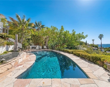 875 Coast View Drive - Photo Thumbnail 33