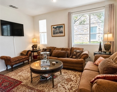 1017 Savi Drive - Photo Thumbnail 6
