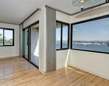 440 San Antonio Ave. - Photo Thumbnail 2