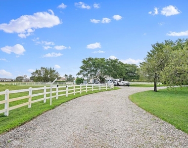 15416 Sunnyland Lane - Photo Thumbnail 7
