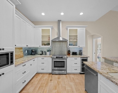 15416 Sunnyland Lane - Photo Thumbnail 8