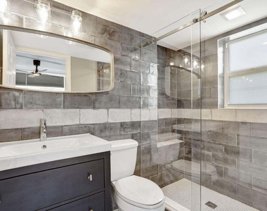 7800 Nw 18th Street - Photo Thumbnail 11