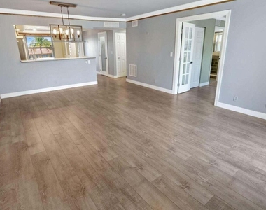 7800 Nw 18th Street - Photo Thumbnail 6