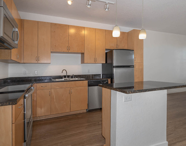 14770 Orchard Pkwy - Photo Thumbnail 12
