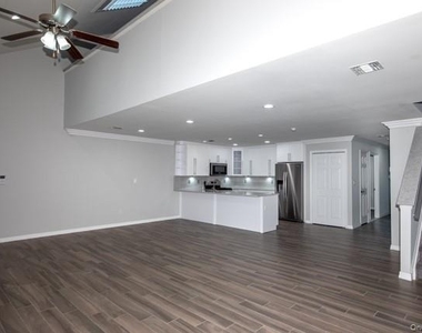 37 Village Green Drive - Photo Thumbnail 3