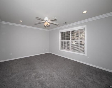 37 Village Green Drive - Photo Thumbnail 4
