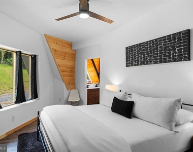331 Pomeroy Road - Photo Thumbnail 5