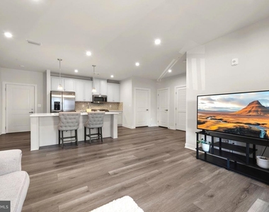 46270 Mount Allen Terrace - Photo Thumbnail 2