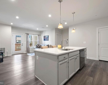 46270 Mount Allen Terrace - Photo Thumbnail 3