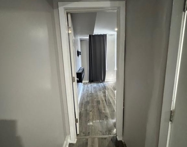 1429 N Hollywood Street - Photo Thumbnail 10