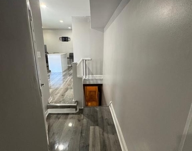 1429 N Hollywood Street - Photo Thumbnail 11