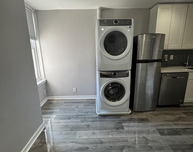 1429 N Hollywood Street - Photo Thumbnail 3