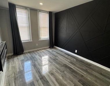 1429 N Hollywood Street - Photo Thumbnail 13